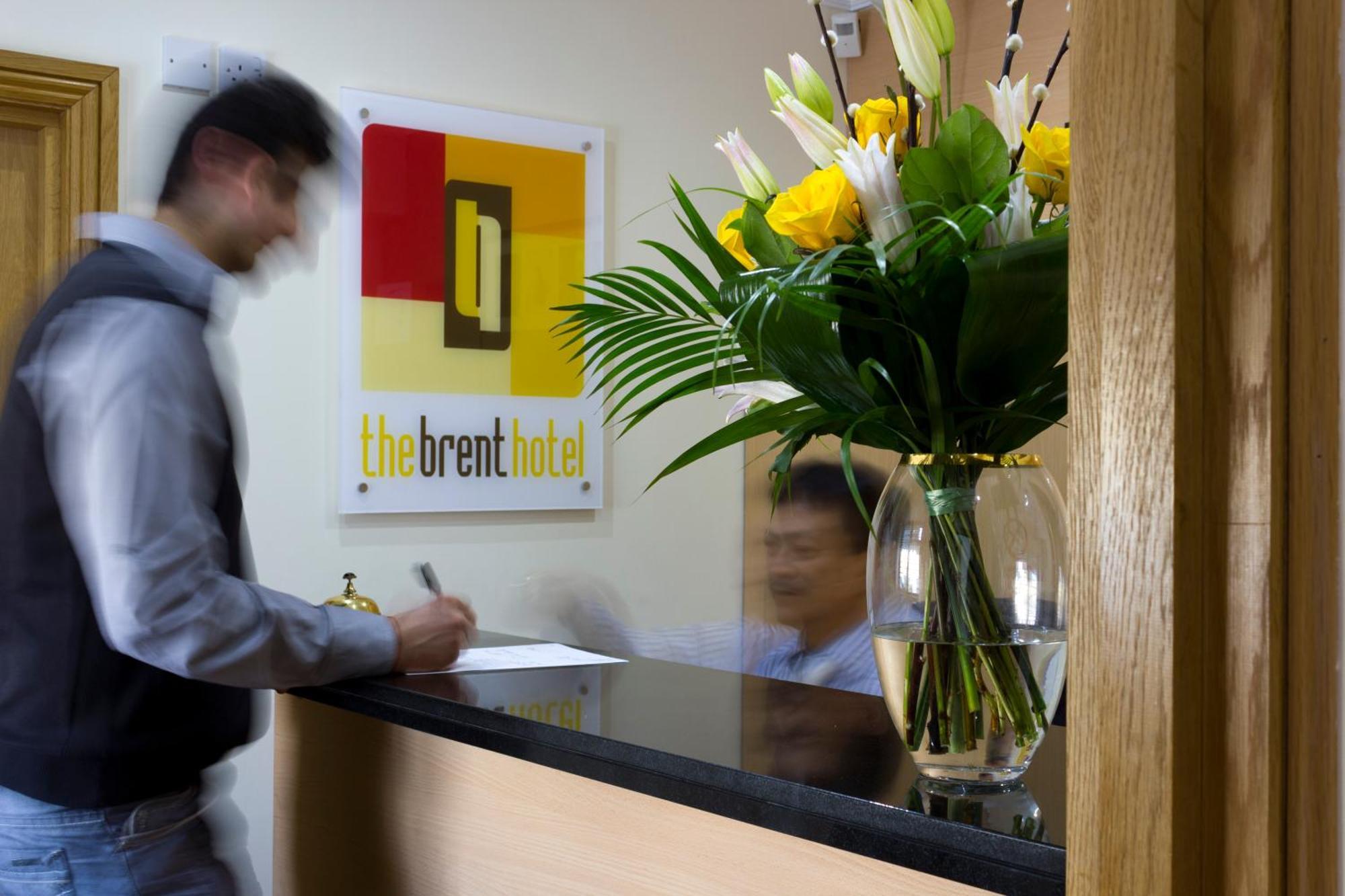 The Brent Hotel - London - Wembley ฮาร์โรว์ ภายนอก รูปภาพ